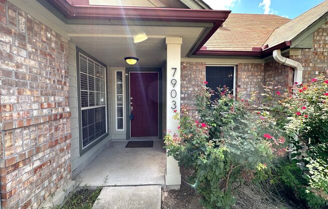 Charming Garden-Style 3 Bedrooms 2 Bathroom Single Family Home for Rent in South Austin, Cul-de-Sac lot