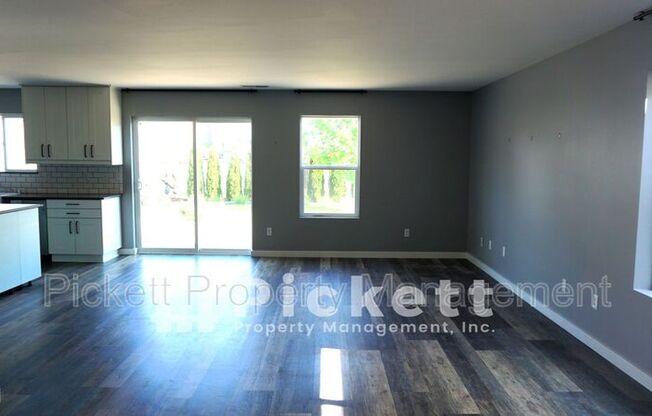 535 NW STENDAHL CT