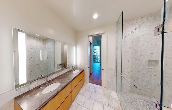 2 beds, 1.8 baths, 1,338 sqft, $5,554, Unit W3306