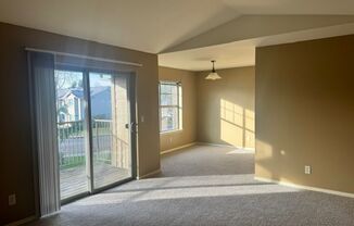 195-Santiam Village Apartments