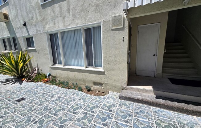 439 LE DOUX RD