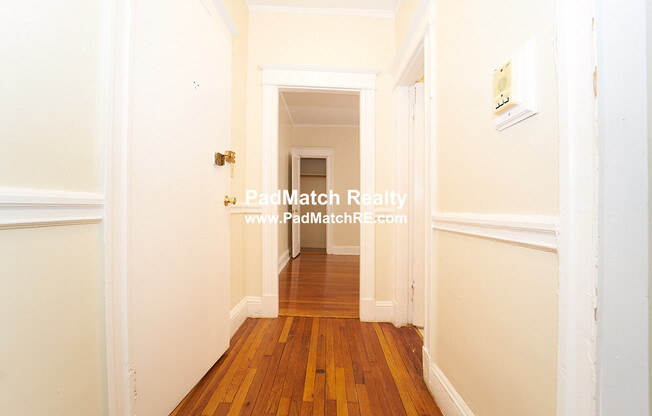 60 Woodstock Ave