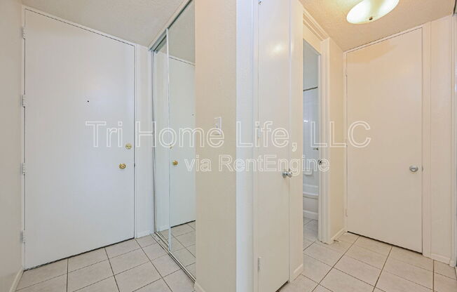 2500 S York St, Apt 311