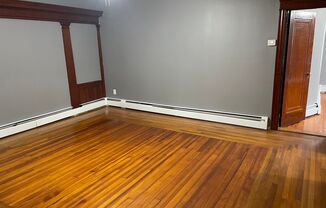 1 bed, 1 bath, $1,175, Unit Unit 2R