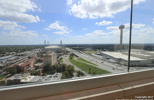 1 bed, 1 bath, $2,050, Unit # 301