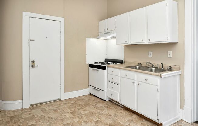 1 bed, 1 bath, 718 sqft, $834, Unit 11