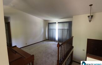 3 beds, 1 bath, $1,600