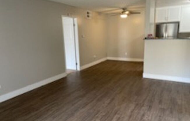 1 bed, 1 bath, 714 sqft, $1,995, Unit 094