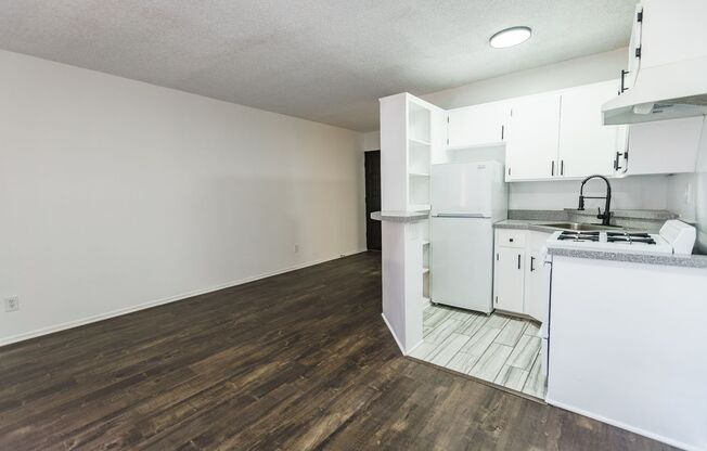 1 bed, 1 bath, 600 sqft, $1,498, Unit 219