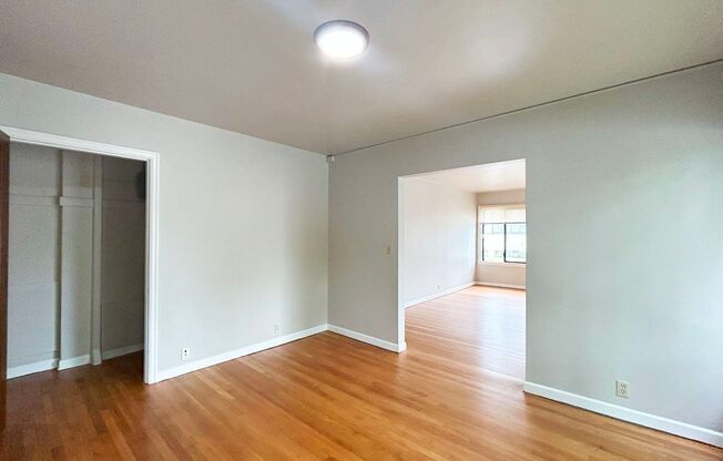 1 bed, 1 bath, 695 sqft, $1,525, Unit Windsor - 17