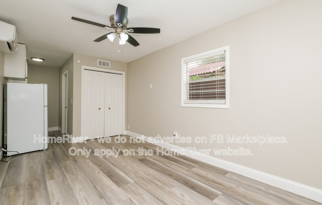 1203 1/2 SHERIDAN RD