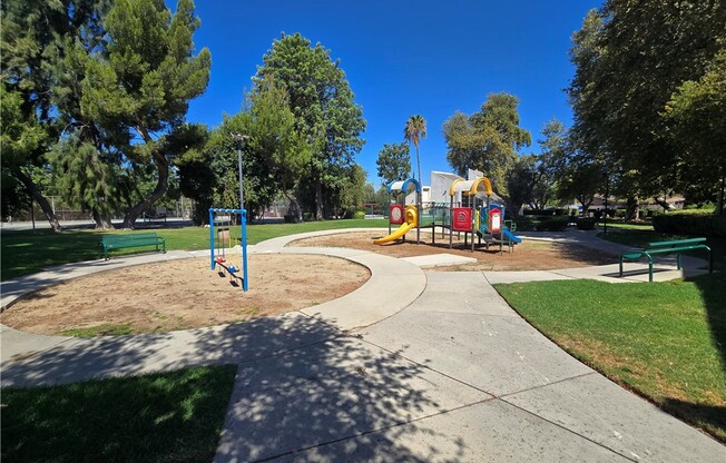 7641 RESEDA BLVD