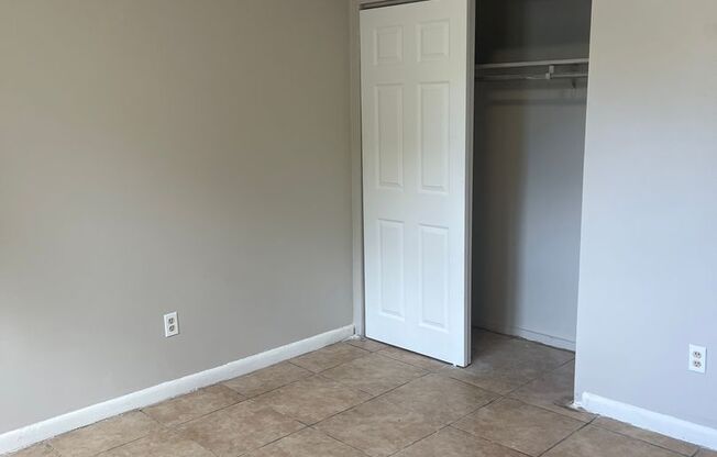 1 bed, 1 bath, 550 sqft, $1,150, Unit 124