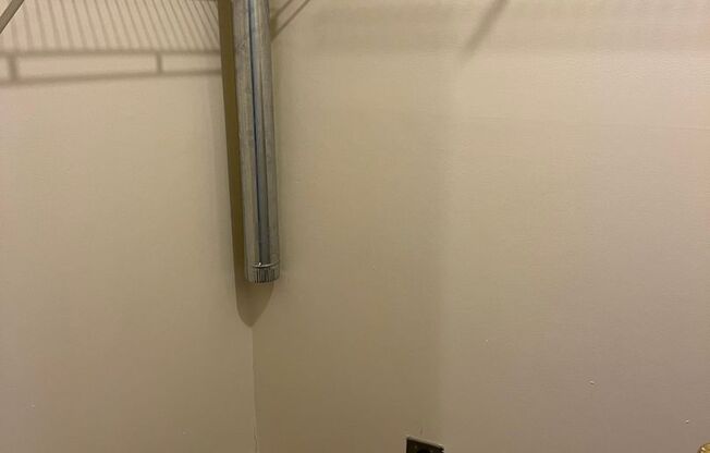 Studio, 1 bath, 460 sqft, $1,050, Unit G6