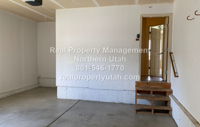 3 beds, 2 baths, $2,150