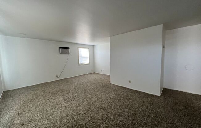 Cozy 2 bedroom 1 bath House!