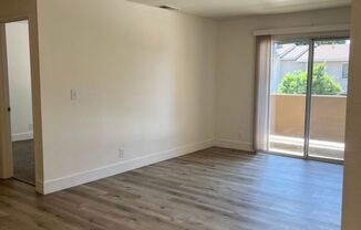 1 bed, 1 bath, 688 sqft, $1,375, Unit 027