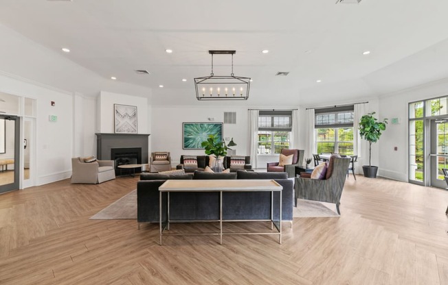 Resident Lounge  at The Austin Apartment Homes, Deptford, 08096