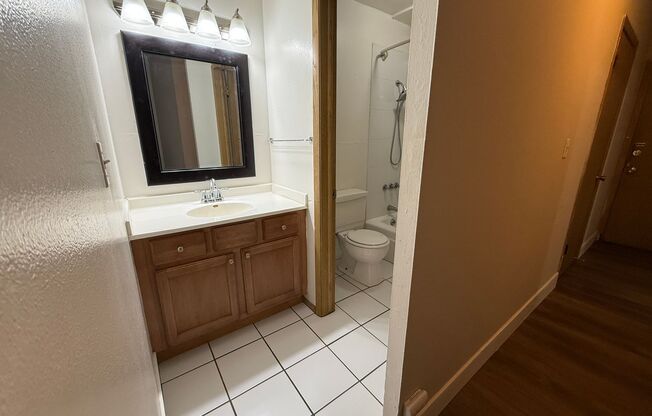 1 bed, 1 bath, $1,095, Unit 103