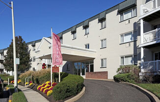Executive House Apartments