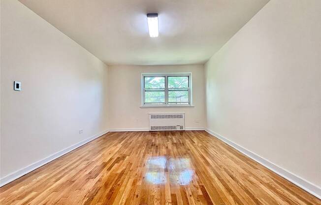 66 10 GRAND CENTRAL PKWY
