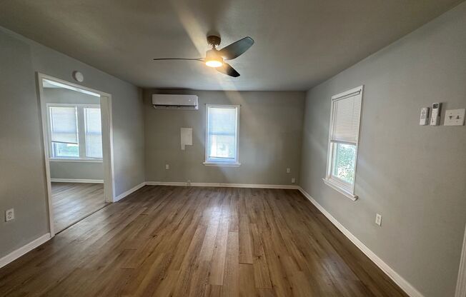 2B/1B Home Available in Lake Charles