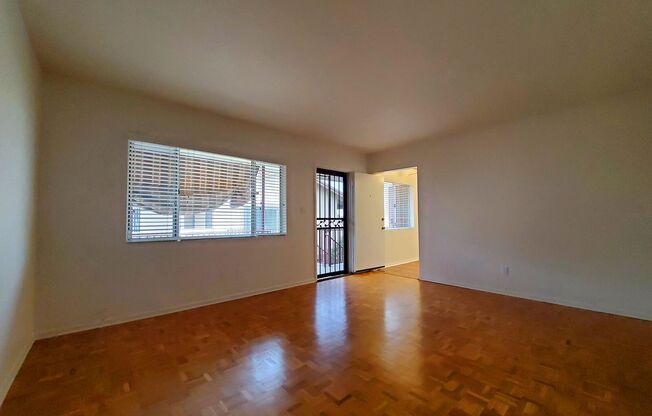 1 bed, 1 bath, 575 sqft, $1,975, Unit 4