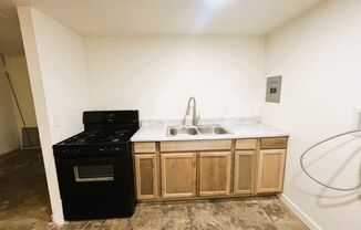 Studio, 1 bath, 500 sqft, $700, Unit 1211 nw 2nd -Down