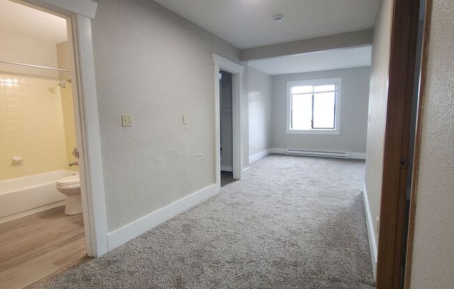 2 beds, 1 bath, 665 sqft, $1,400, Unit 309