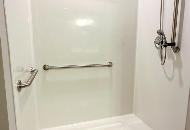 1 bed, 1 bath, 728 sqft, $1,550, Unit 105- Handicap Accessible