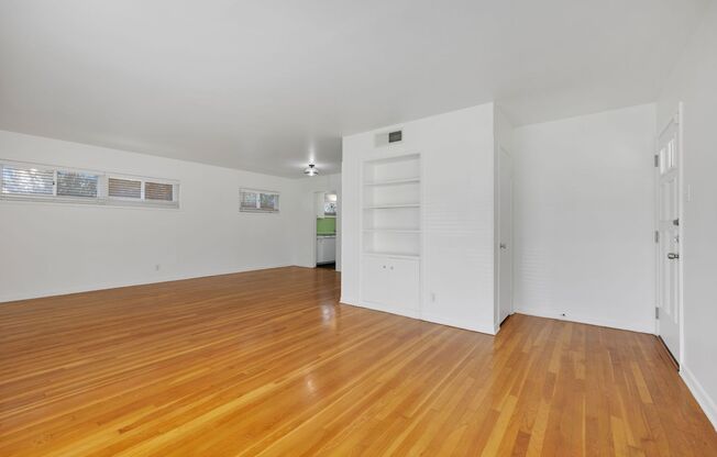 Oakhurst Duplex
