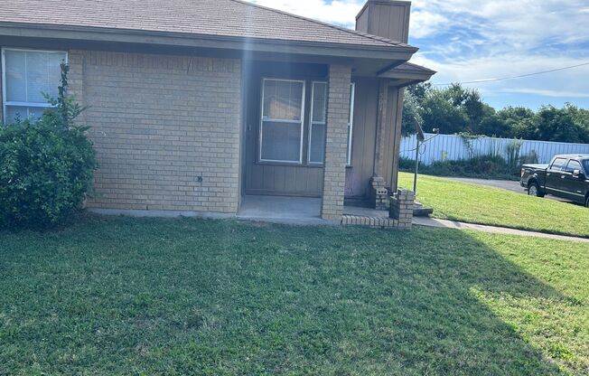2 Bedroom/2 Bathroom Duplex