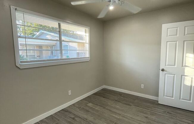 2 beds, 1 bath, $1,550, Unit Unit 3