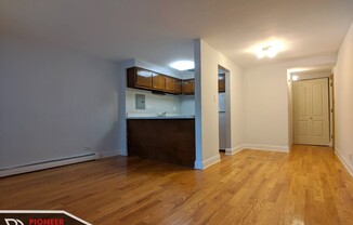 660 W Wrightwood Ave