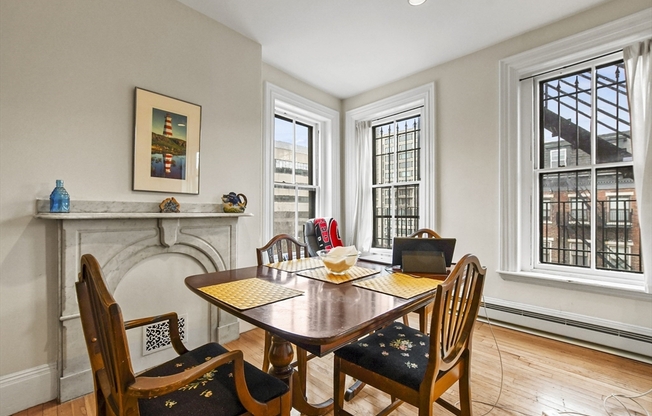 59 E Springfield Street