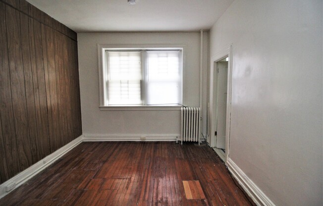 Studio, 1 bath, 2 sqft, $725, Unit #105