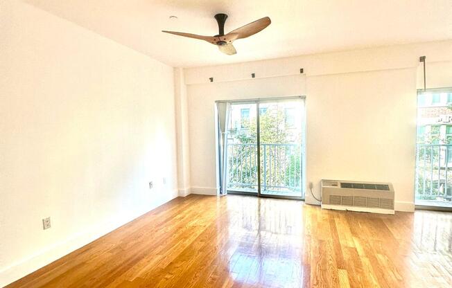 221 W 148 ST