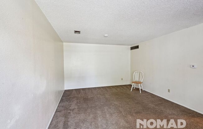 Charming 2BR Townhome in Aurora
