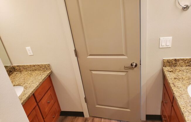 3 beds, 2 baths, 1,210 sqft, $2,550, Unit D-131