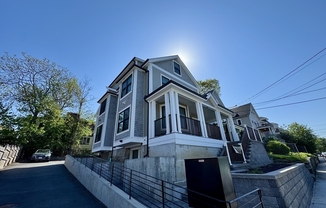 13 GREYLOCK RD