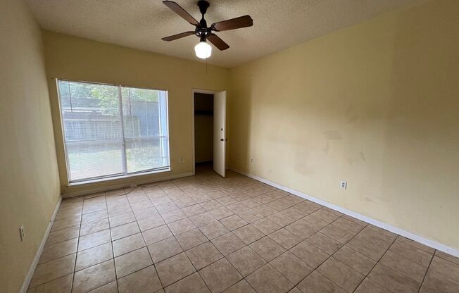 2 beds, 2 baths, $1,100