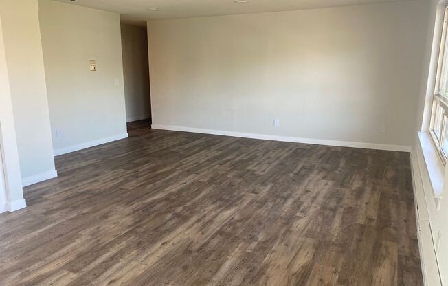 1 bed, 1 bath, 693 sqft, $1,575, Unit 302