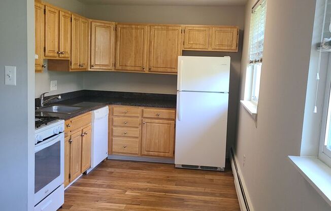 1 bed, 1 bath, 578 sqft, $1,275, Unit A03