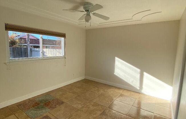 Cute As A Bug 3/1!  (PLEASE READ ENTIRE AD PRIOR TO CALLING AGENT FOR VIEWING)