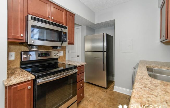 2 beds, 1 bath, 825 sqft, $995, Unit 405