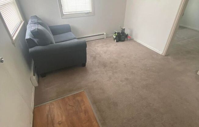 1 bed, 1 bath, 800 sqft, $1,100, Unit Unit A