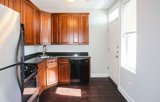 2 beds, 1 bath, 959 sqft, $2,695, Unit 4812-1