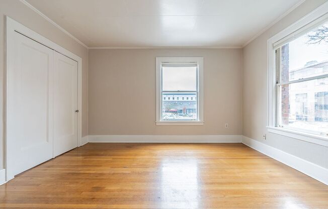 Studio, 1 bath, 420 sqft, $1,395, Unit 116