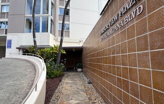 2 Bedroom / 1.5 Baths / 1 Parking at Harbor View Plaza