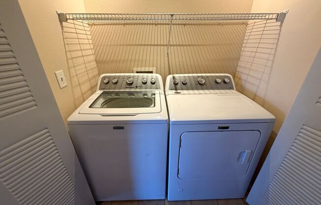 2 beds, 2 baths, $1,300, Unit # 2024